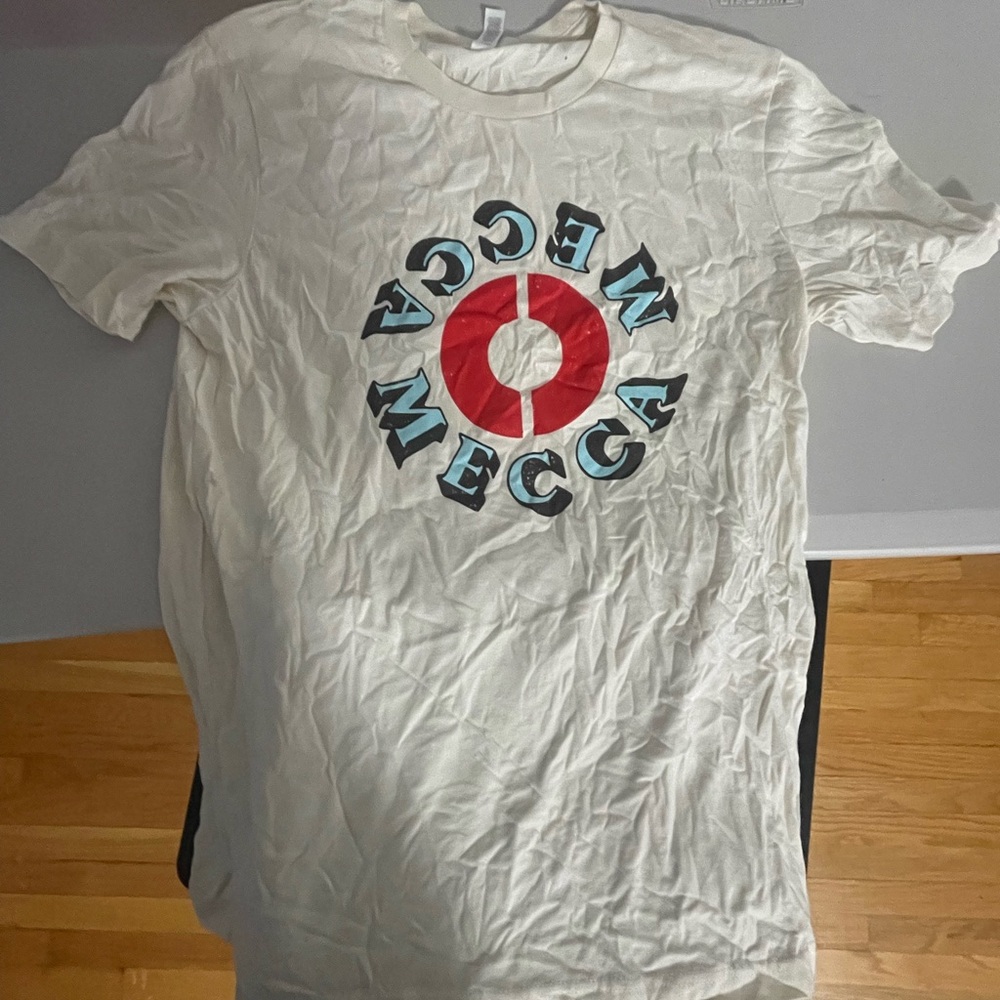 Milwaukee Bucks Mecca Arena T Shirt from Dan Patrick Show Size L